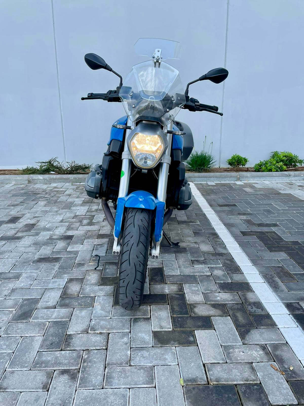 BMW R 1200 R (vendida)